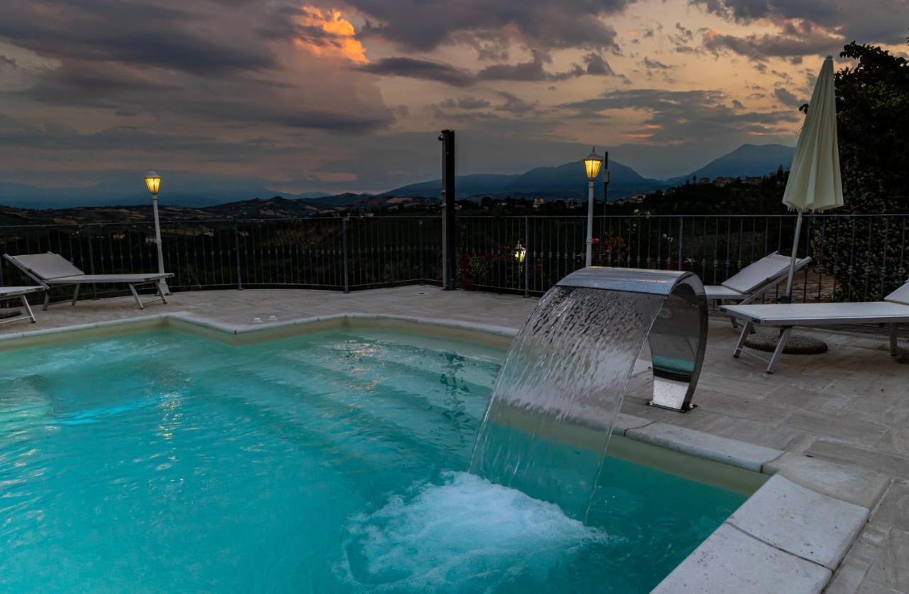 Anthos Casa Vacanze Sant'Omero Экстерьер фото