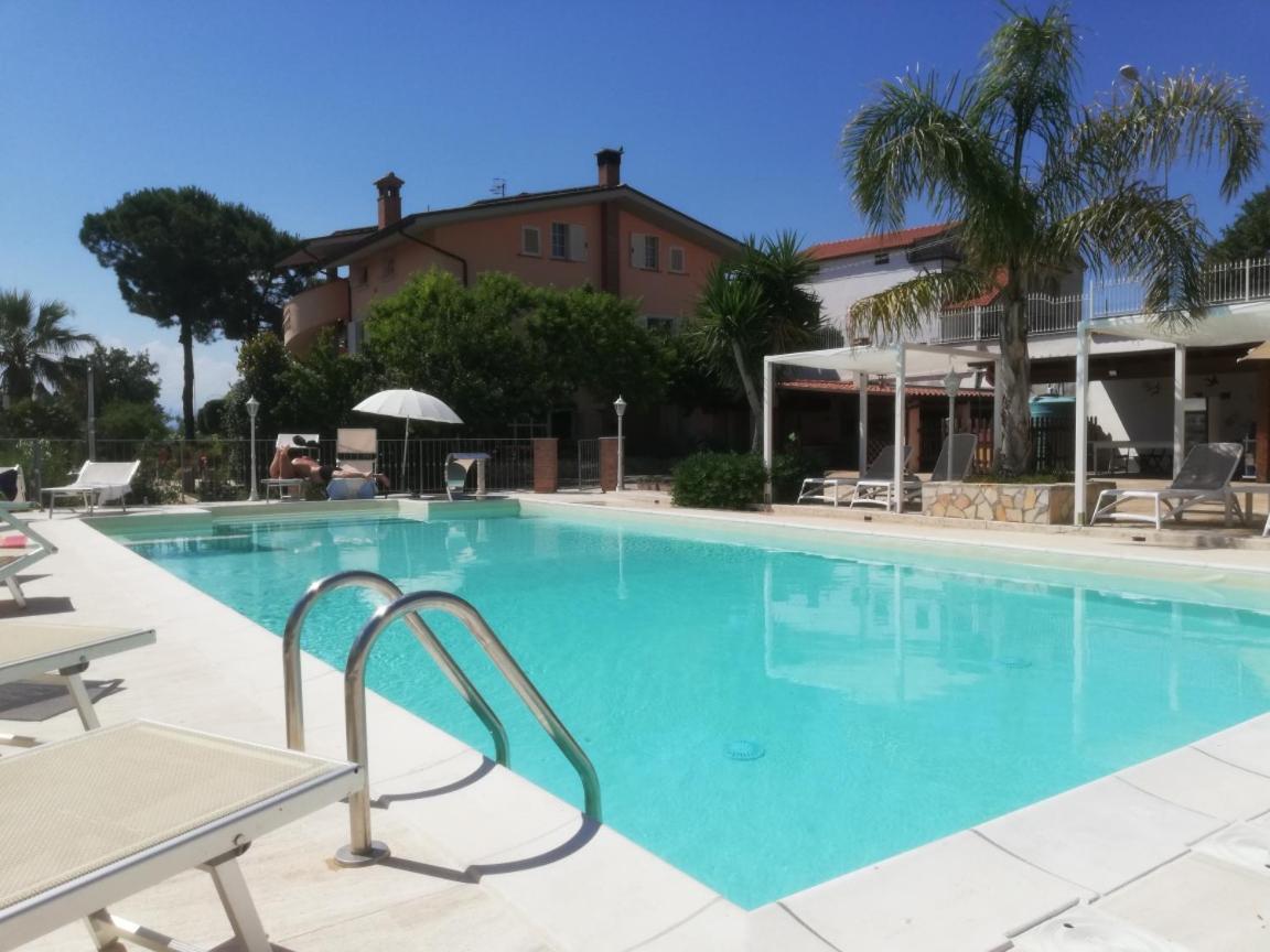 Anthos Casa Vacanze Sant'Omero Экстерьер фото
