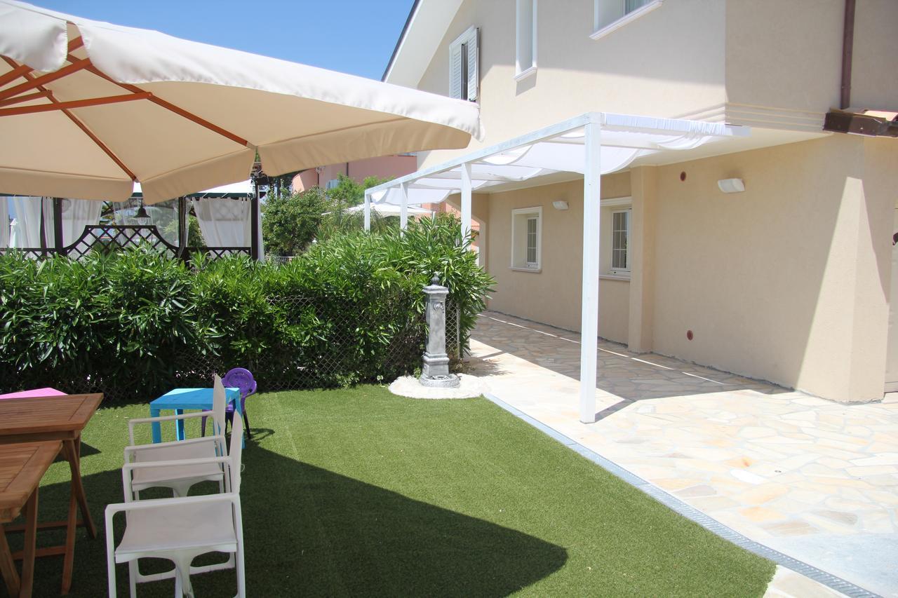 Anthos Casa Vacanze Sant'Omero Экстерьер фото